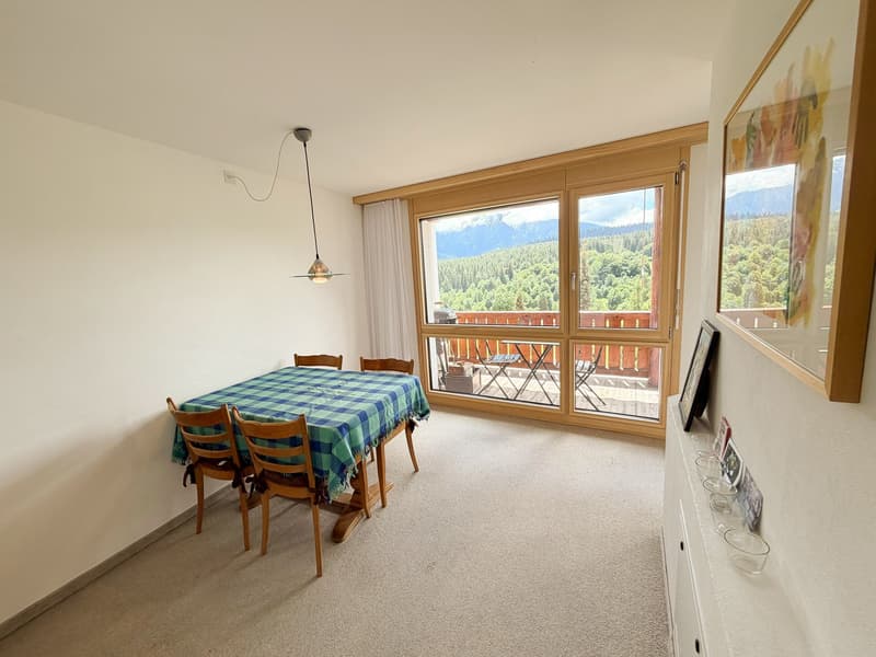 Charmante 3.5-Zimmer-Maisonette-Wohnung mit Panoramablick in Flims Dorf (21)