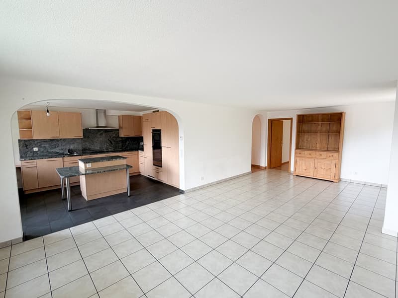 Charmante 4.5-Zimmer-Wohnung mit Bergpanorama in Laax (9)