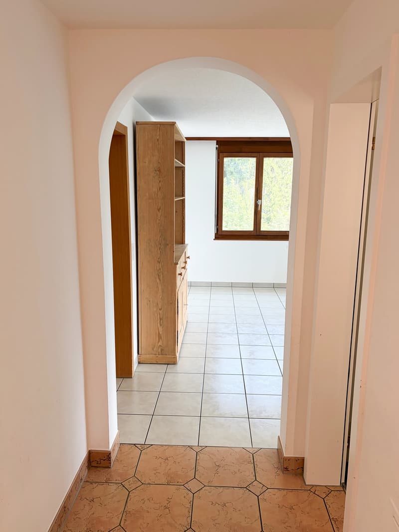 Charmante 4.5-Zimmer-Wohnung mit Bergpanorama in Laax (13)