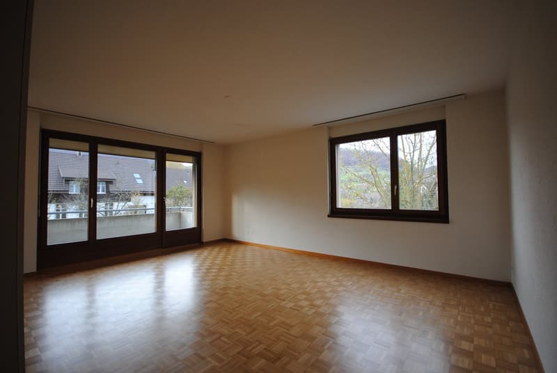 Helle 2-Zimmer-Wohnung mit Balkon in Küttigen (3)