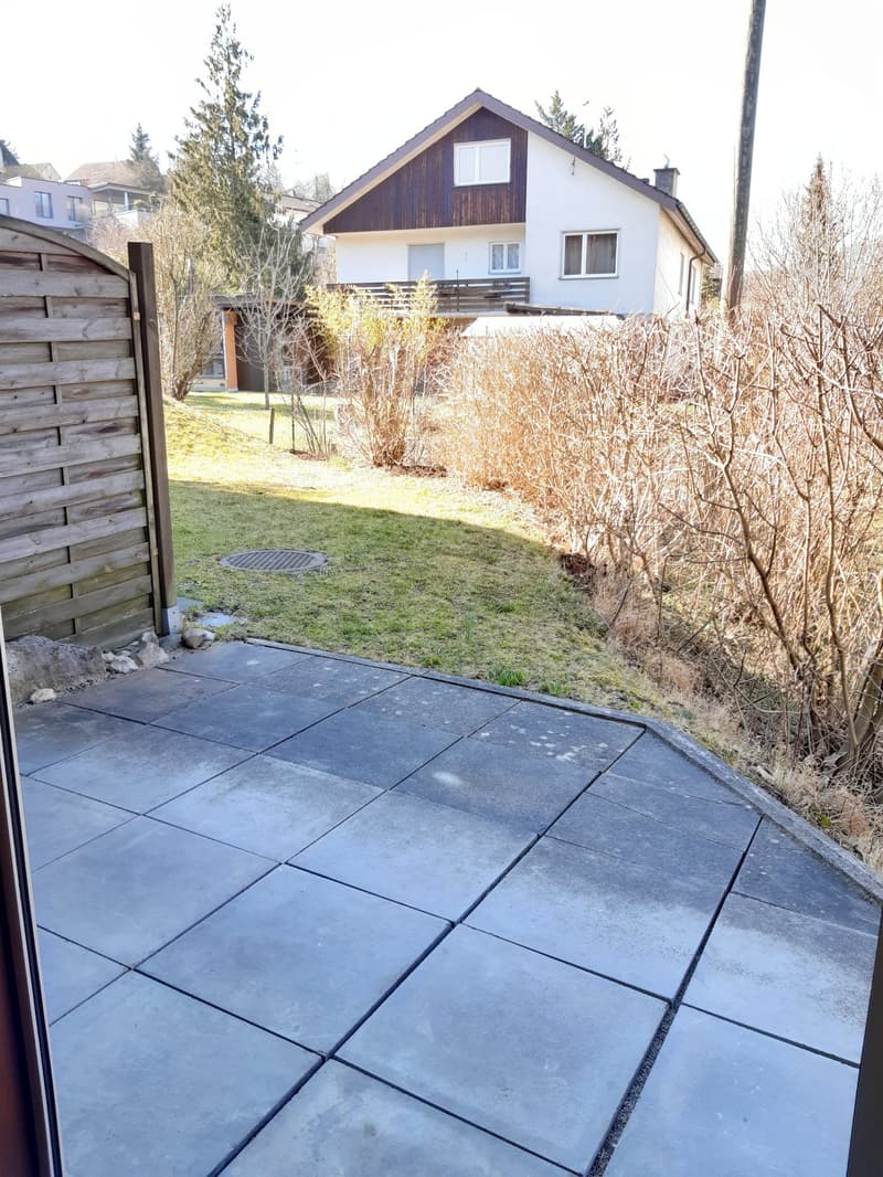 Helle 2-Zimmer-Wohnung mit Sitzplatz in Küttigen (5)