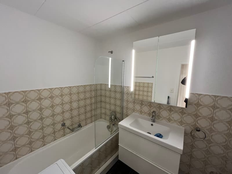 Appartement rénové de 3 pièces à Neuchâtel – Disponible immédiatement (7)