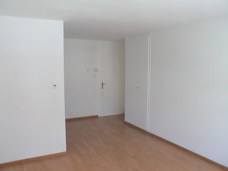 Studio cosy et rénové à La Chaux-de-Fonds – disponible immédiatement (3)