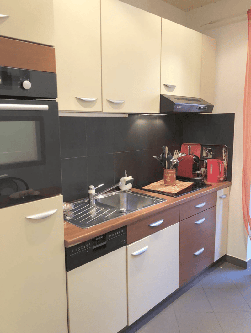 Spacieux appartement de 4 pièces avec balcon à Neuchâtel (1)