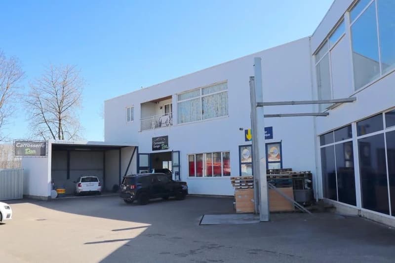Bâtiment commercial / artisanal + appartement de 4.5 pces (3)