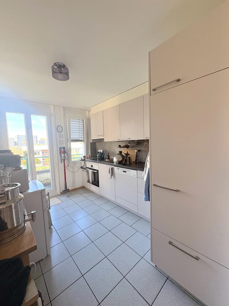 Grand appartement de 4 pièces à louer (2)