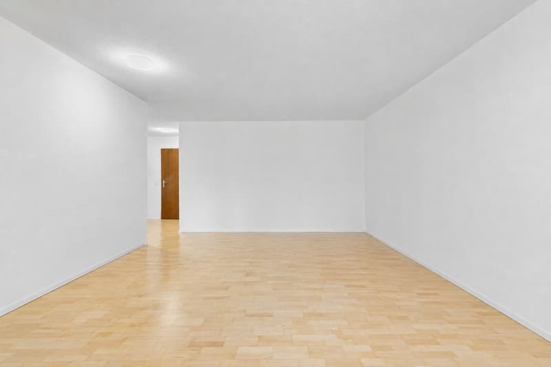 Zentralgelegene, gemütliche 2.5-Zimmer-Wohnung mit Blick ins Grüne (10)