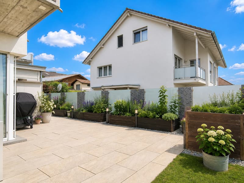 6.5-Zi-Doppeleinfamilienhaus mit Weitsicht, Sauna, 2 Einstellplätzen + 1 Parkplatz (17)