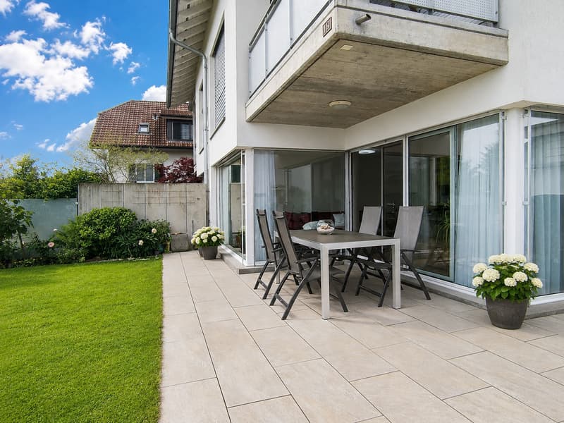 6.5-Zi-Doppeleinfamilienhaus mit Weitsicht, Sauna, 2 Einstellplätzen + 1 Parkplatz (4)