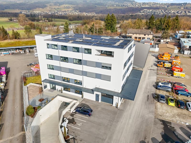 Repräsentative Attika-Bürofläche mit Panoramablick (25)