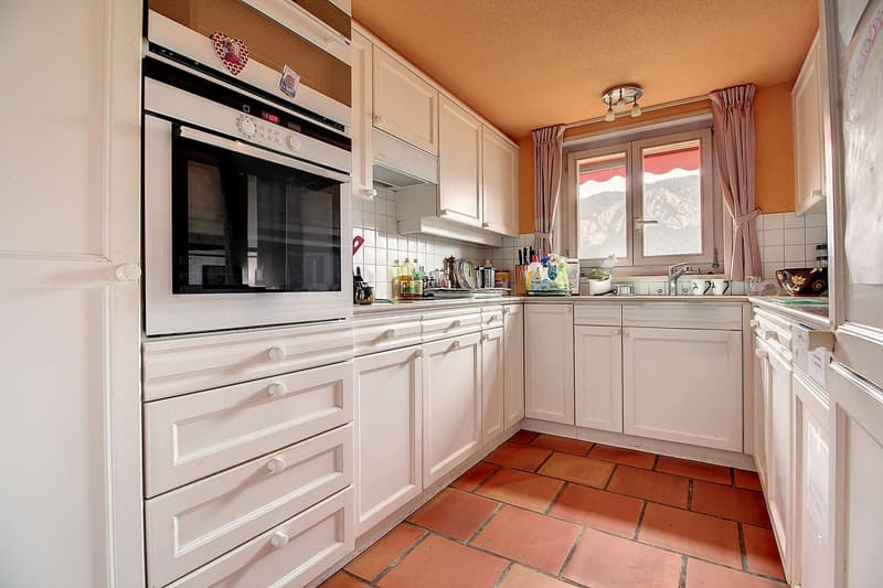 Appartement aux combles sur les hauteurs (2)