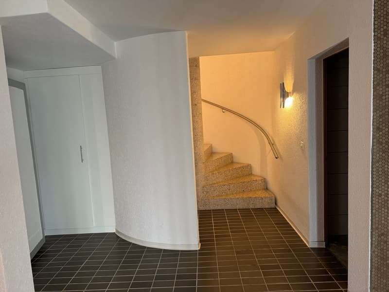 Villa mit Studio und Dopplelgarage an bevorzugter Südhanlage (16)