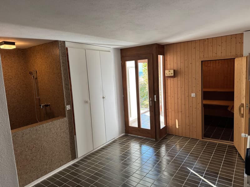 Villa mit Studio und Dopplelgarage an bevorzugter Südhanlage (17)