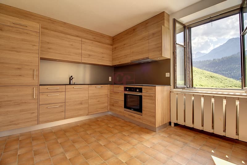 Immeuble mixte en PPE au coeur du village (3)