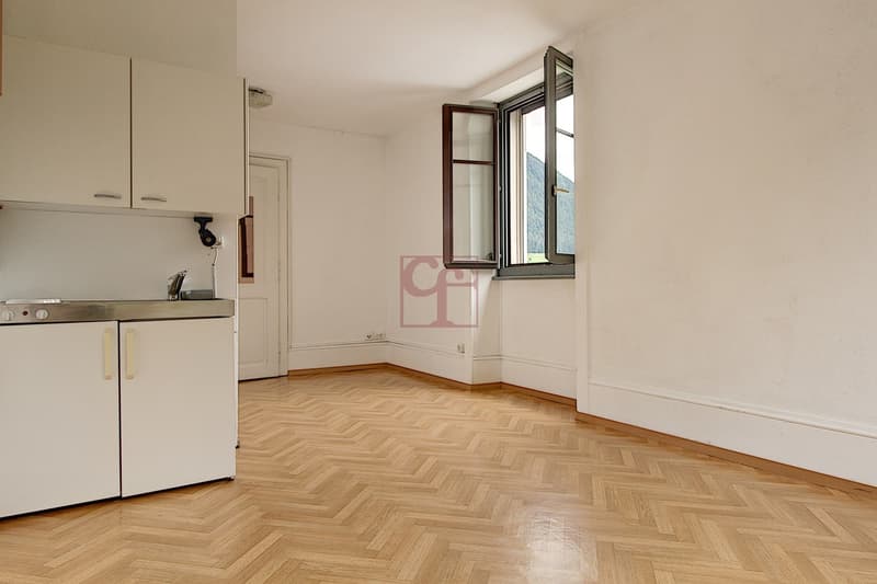 Immeuble mixte en PPE au coeur du village (8)