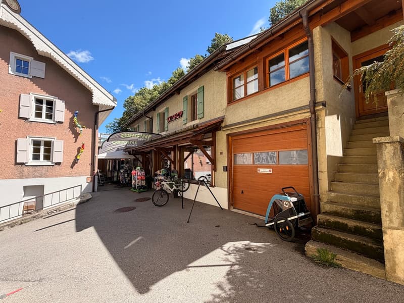 Château-d'Oex - Immeuble commercial à vendre (2)