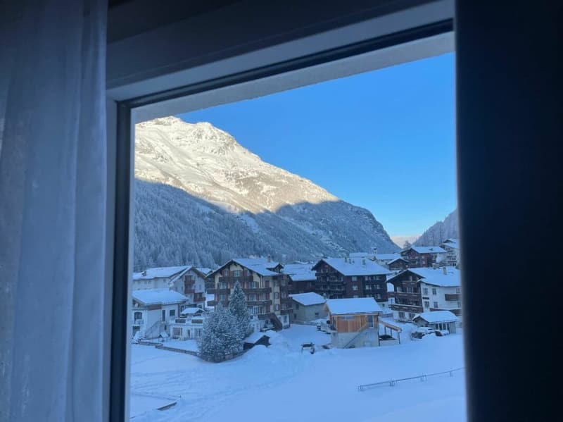 Primavera Saas-Grund. Nuovo appartamento di 4,5 locali. Riservato. (12)