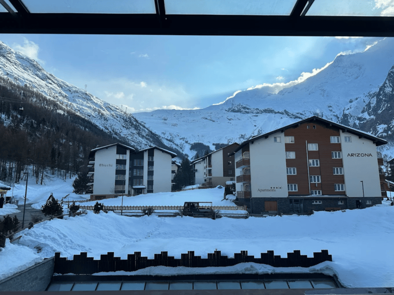 Lage - Lage - Lage! Sehr geräumige 3.5 Zimmerwohnung beim Alpin Express. Reserviert. (8)