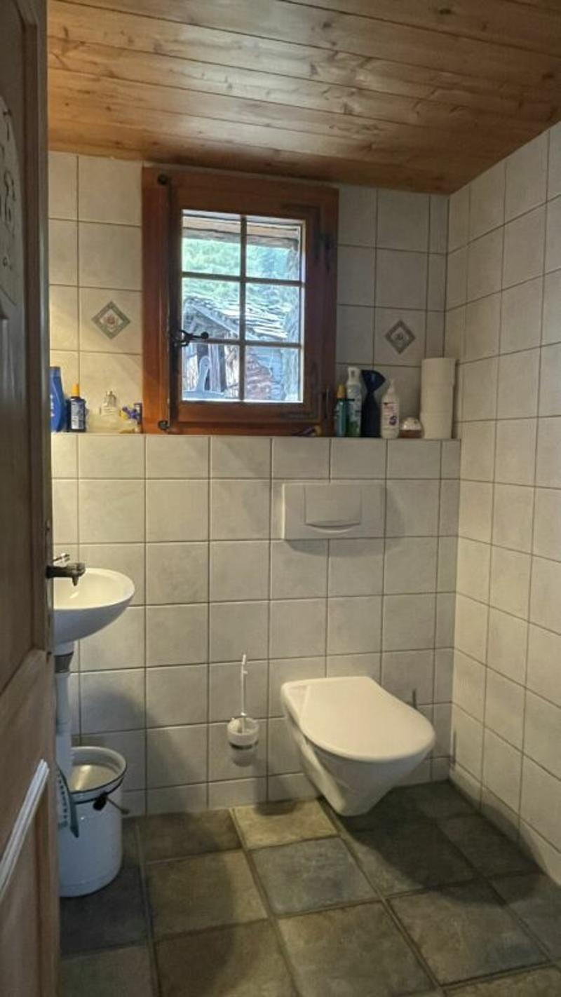 Rustikales Walliserhaus im Weiler Bodmen in Saas-Fee. (14)