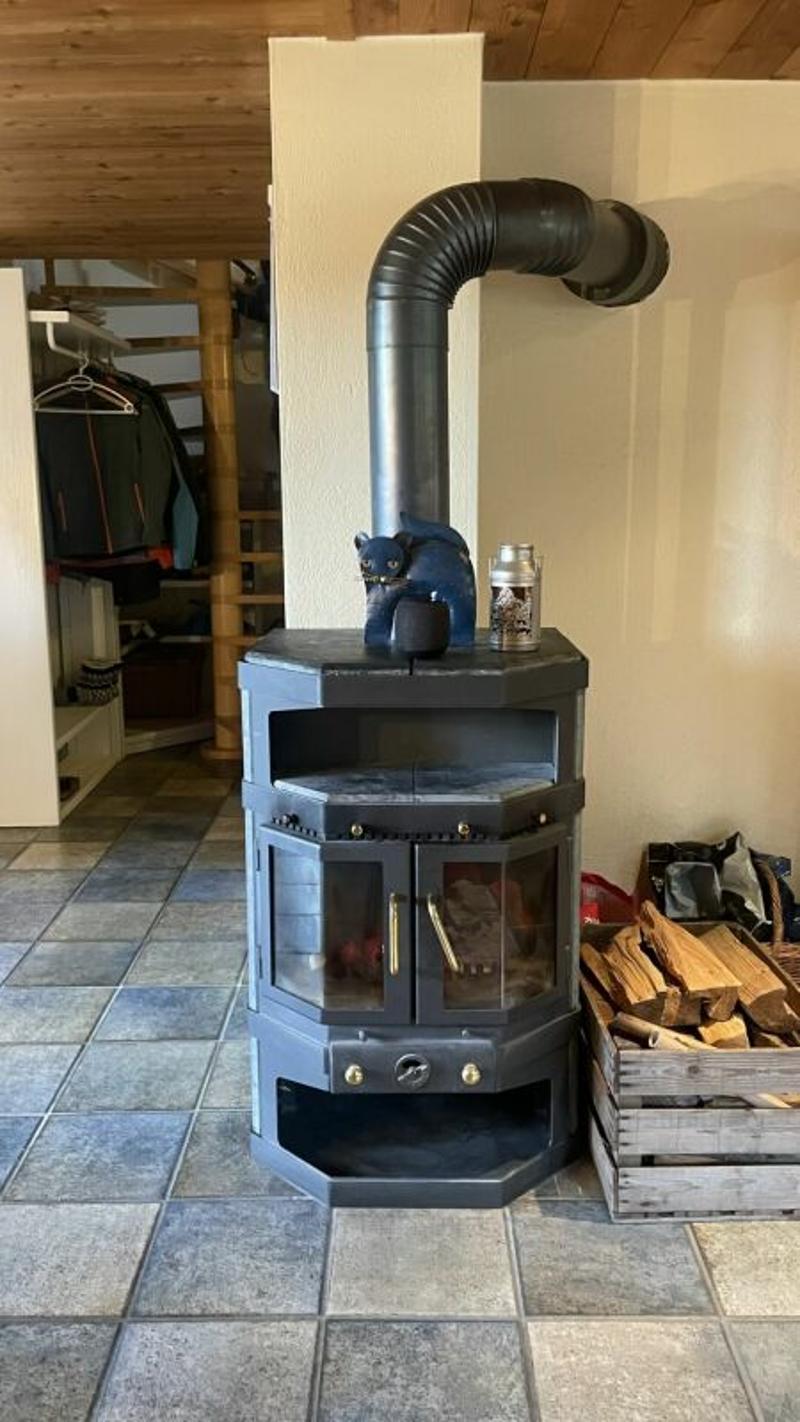 Rustikales Walliserhaus im Weiler Bodmen in Saas-Fee. Kopie (18)