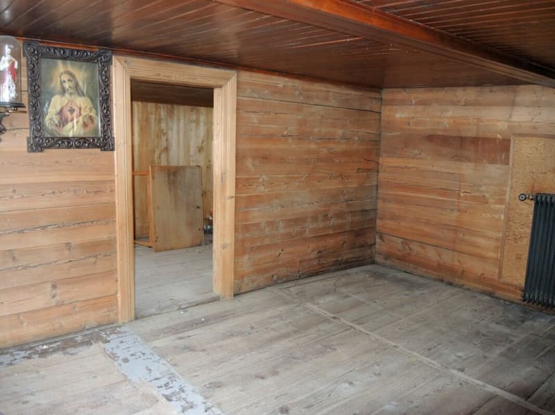 Traditionelle 2.5 Zimmerwohnung in altem Walliserhaus. (3)