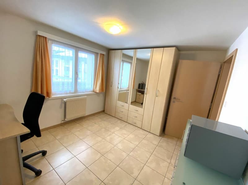 Sehr komfortable 4.5 Zimmerwohnung mit freier Sicht. (6)