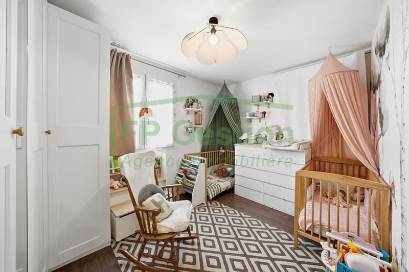 Luminineux et confortable appartement de 4 pièces avec jardin à vendre (13)