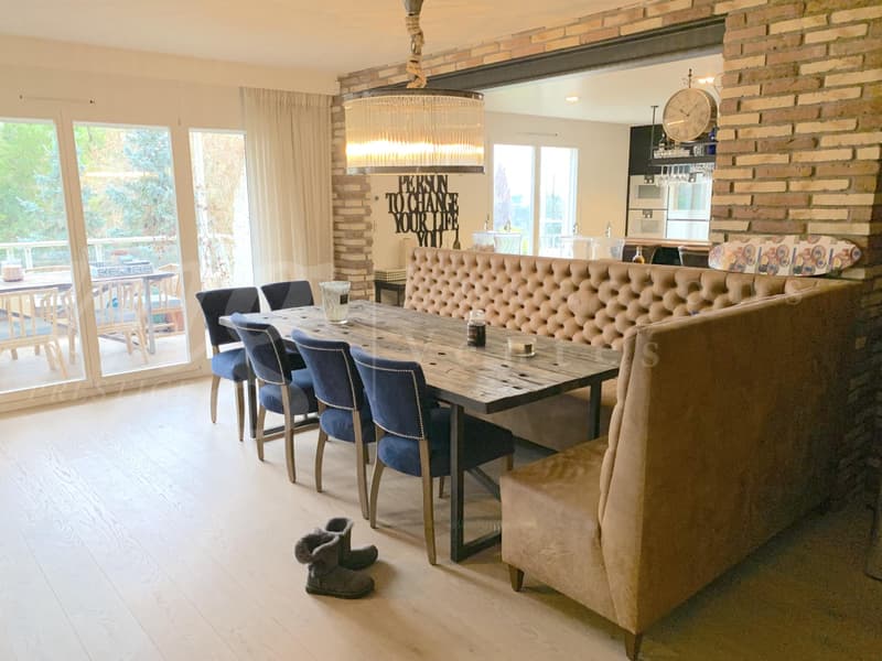 PROCHE VILLAGE ! SUPERBE APPARTEMENT DE 250 m2 AVEC LARGE TERRASSE ET VUE DEGAGEE (7)