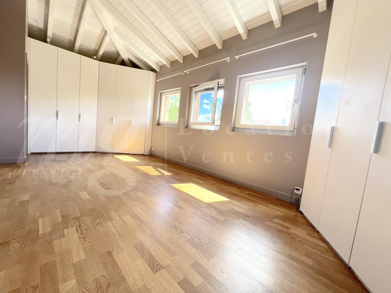 SUPERBE MAISON INDIVIDUELLE DE 250 m2 hab - RAVISSANT JARDIN CLOTUREE - ARBORISE - ET CALME DE 1100 m2 (11)