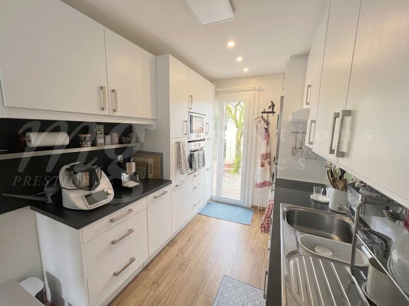 En exclusivité!! TRES BELLE MAISON DE 7 PIECES DE 170 m2 - AVEC JARDIN SUD ET PARC PRIVATIF - 4 chambres (5)