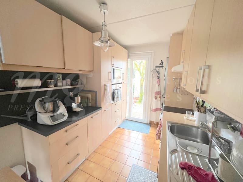 RARISSIME !! TRES BELLE MAISON DE 7 PIECES DE 170 m2 env AVEC JARDIN SUD + PARC PRIVATIF DE 1500 m2 ET TENNIS COURT!! (6)