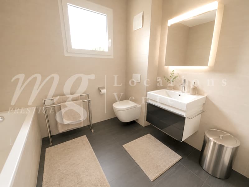 En exclusivité ! MAGNIFIQUE MAISON MODERNE DE 300 M2 AVEC GRAND JARDIN ET PISCINE (13)
