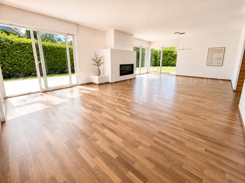 En exclusivité ! MAGNIFIQUE MAISON MODERNE DE 300 M2 AVEC GRAND JARDIN ET PISCINE (6)