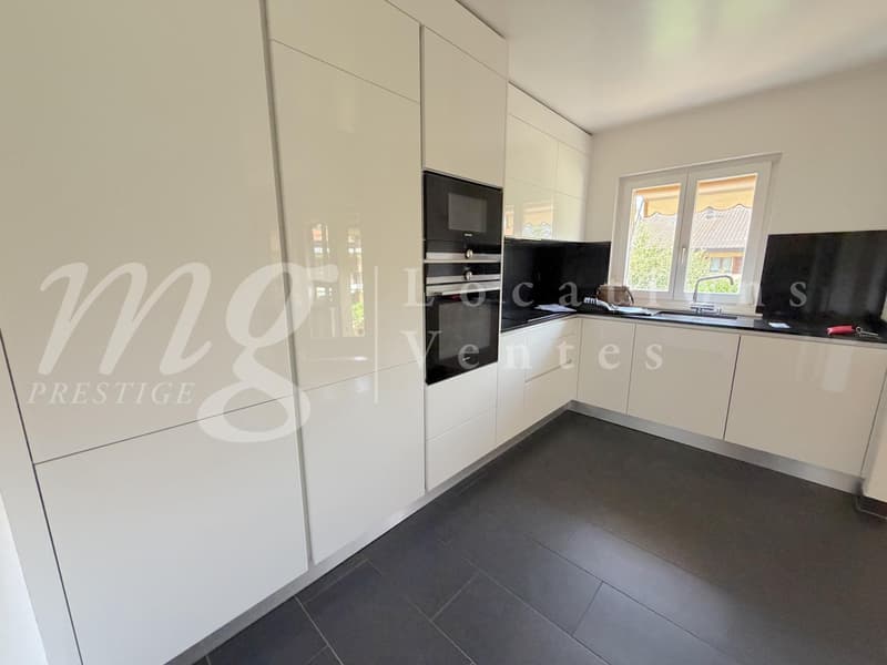 En Exclusivité !!! SUPERBE APPARTEMENT DE 152 m2 EN DUPLEX ATTTIQUE AVEC BELLE TERRASSE/JARDIN (9)