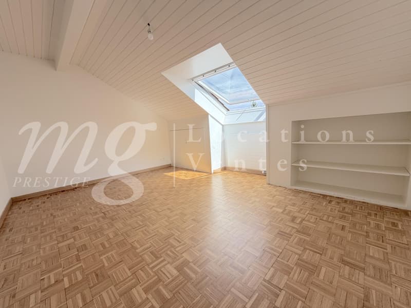 En Exclusivité !!! SUPERBE APPARTEMENT DE 152 m2 EN DUPLEX ATTTIQUE AVEC BELLE TERRASSE/JARDIN (13)