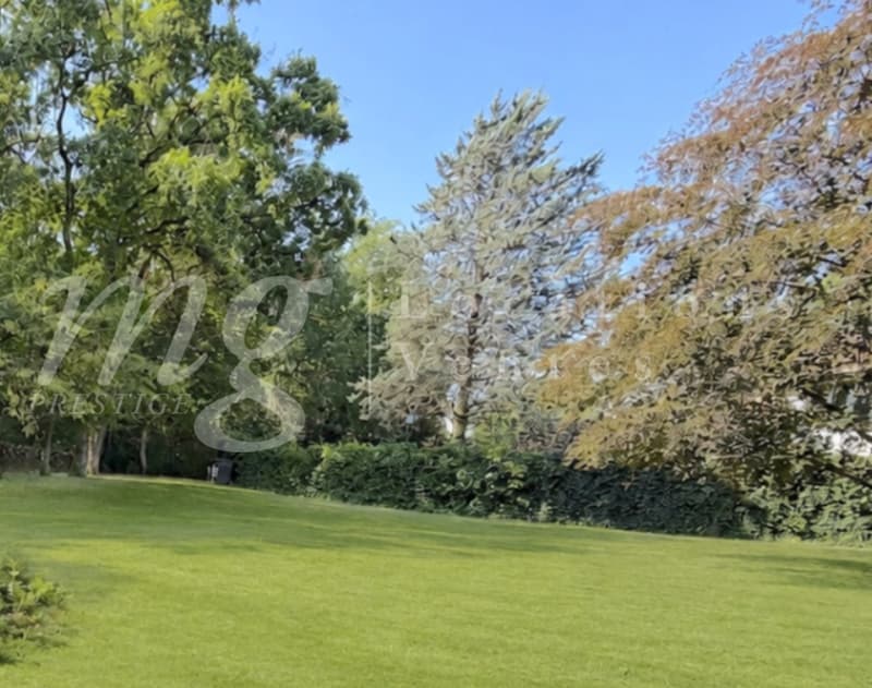GRANDE MAISON FAMILIALE DE 300 m2 AVEC JARDIN DE 1000 m2 - 5 chambres (1)