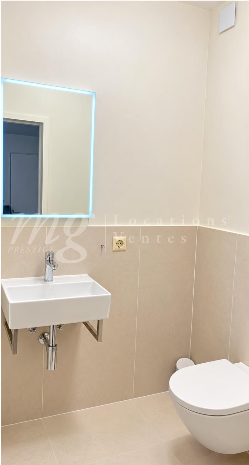 MAGNIFIQUE APPARTEMENT DE 6 PIECES AU 6EME ETAGE AVEC BALCON ET VUE DEGAGEE (7)