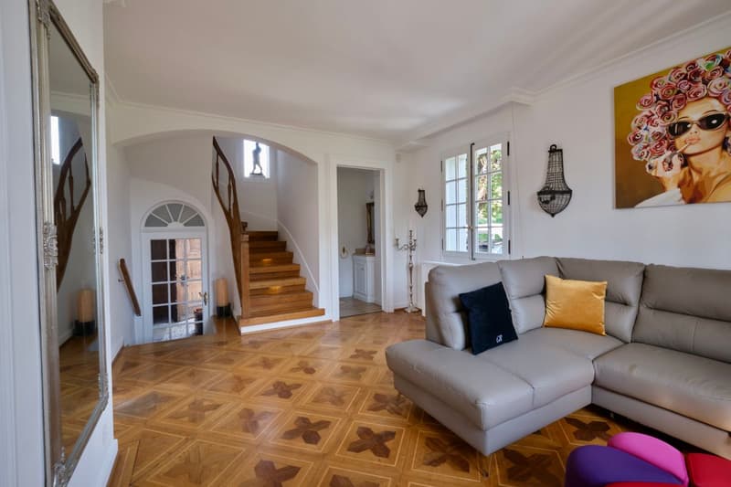 Beautiful Furnished  apartment in a renovated manor house (6)