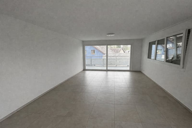 Moderne 4.5-Zimmer-Wohnung mit zwei Balkonen in Fahrwangen (6)