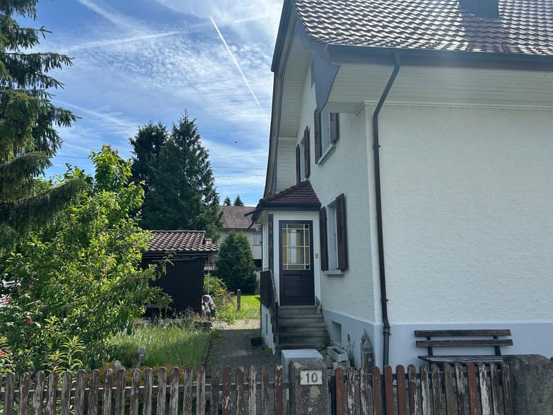 Charmantes 5.5-Zimmer-Einfamilienhaus in Oftringen (3)