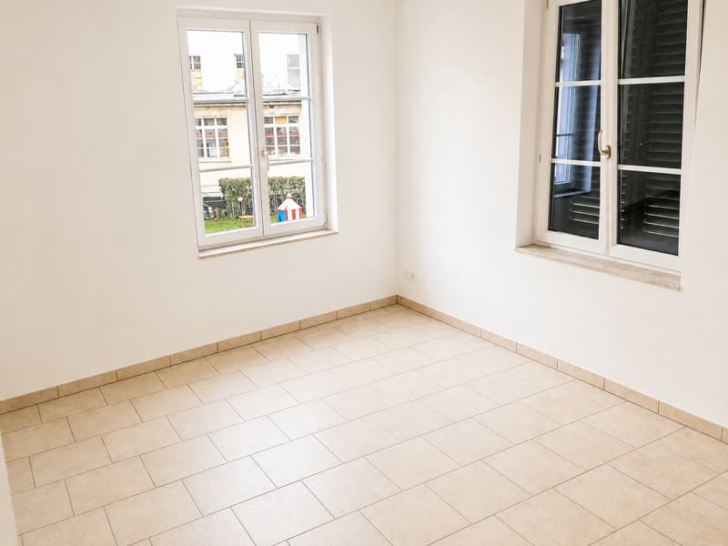 Ruhige 4-Zimmer-Erdgeschosswohnung mit grosszügigem Sitzplatz (6)