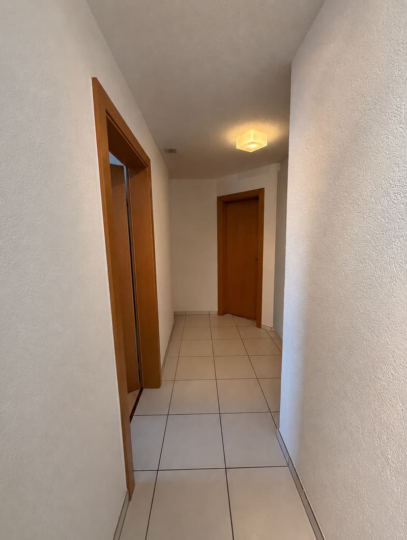 Helle 4.5-Zimmer-Erdgeschosswohnung mit Gartensitzplatz (3)