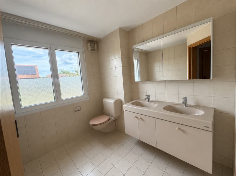 Helle 4.5-Zimmer-Erdgeschosswohnung mit Gartensitzplatz (11)