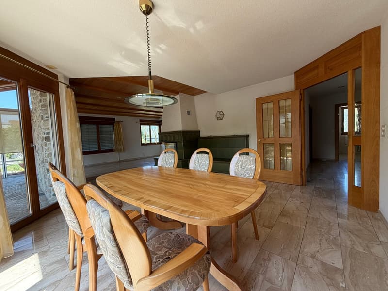 Grosszügiges 4½-Zimmer-Einfamilienhaus mit separater 1½-Zimmer-Einliegerwohnung (5)