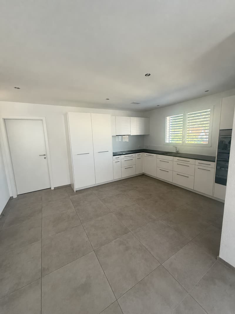 Moderne 4.5-Zimmer-Wohnung im 2. OG (3)
