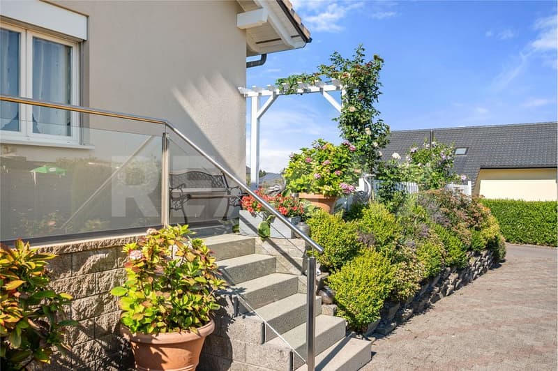 Coup de cur à Chénens : villa lumineuse, jardin d'hiver chauffé et terrasse plein sud ! (6)