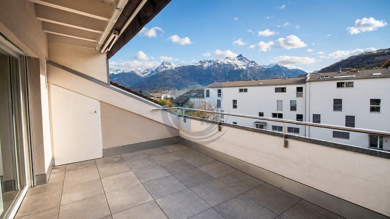 CHARMANT APPARTEMENT 4,5 PCES AU DERNIER ETAGE - LIBRE DE SUITE (13)