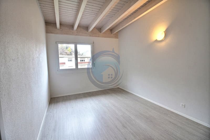CHARMANT APPARTEMENT 4,5 PCES AU DERNIER ETAGE - LIBRE DE SUITE (5)