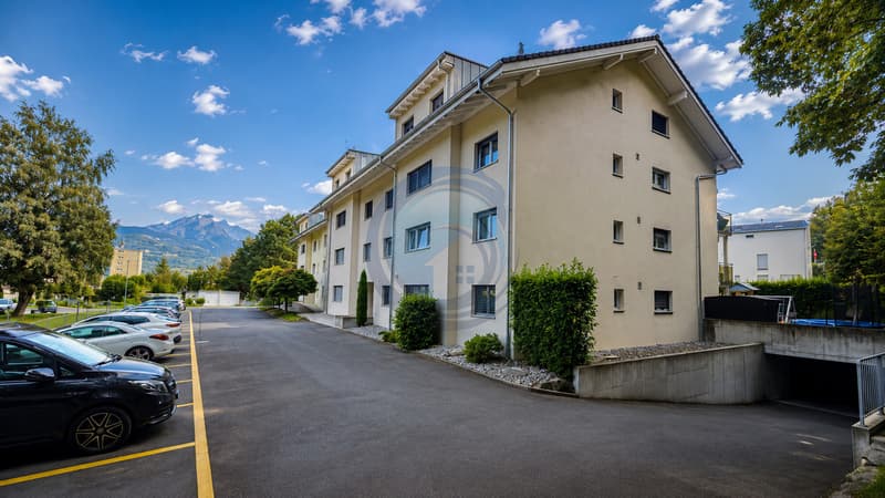CHARMANT APPARTEMENT 4,5 PCES AU DERNIER ETAGE - LIBRE DE SUITE (2)