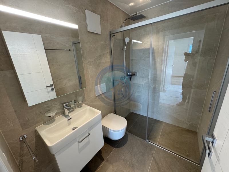 APPARTEMENT NEUF DE 4,5 PIÈCES AVEC VUE PANORAMIQUE SUR LE LAC (9)